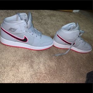 Jordan 1 Mid Wolf Grey Racer Pink Black